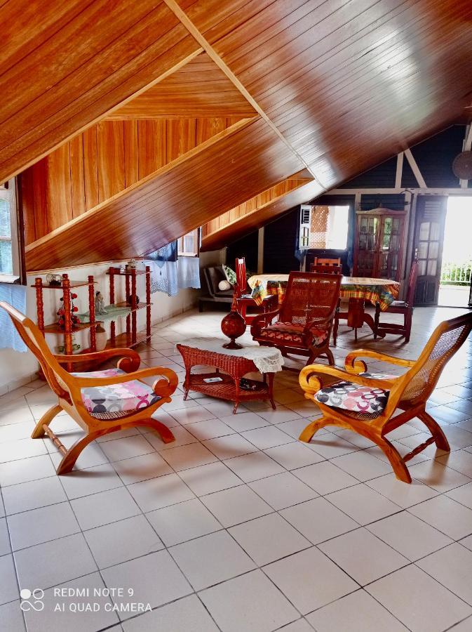 Villa Chez Ninette Pres Des Sources Chaudes Bouillante Esterno foto